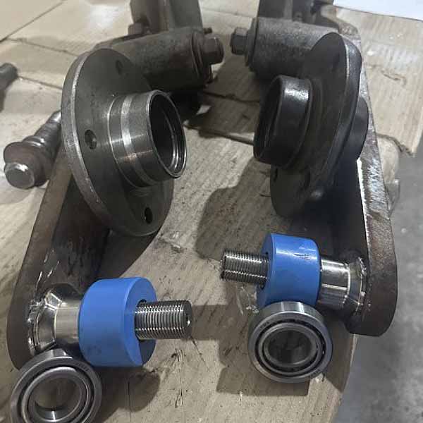 conjunto-original-con-rodamientos-conicos-y-la-solucion-con-bujes-Thordon